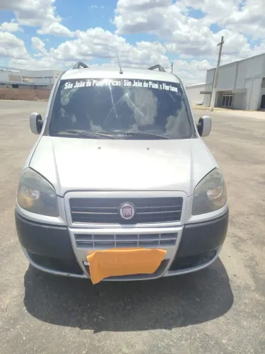 Fiat Doblo Essence 1.8 Flex 16V 5P 2013