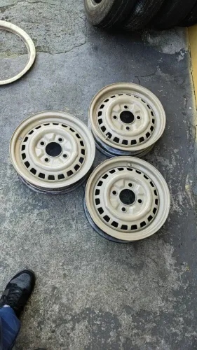 RODAS COM RESSALTO PRA FUSCA VARIANT TL ZÉ DO CAIXÃO 