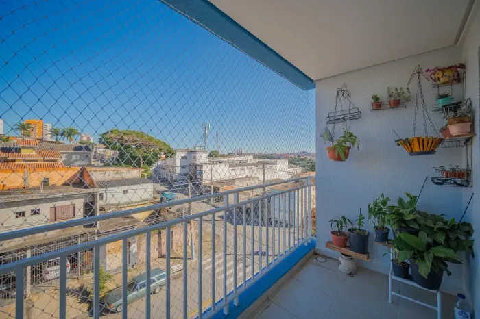 Imóvel para venda possui 73 metros quadrados com 3 quartos em Quitaúna - Osasco - SP