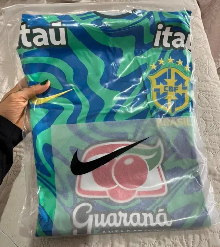 Vendo Camisa do Brasil Azul 2026 Neymar