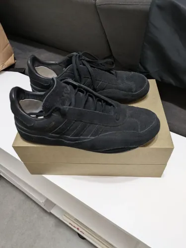 Adidas gazelle.Y3 camurça