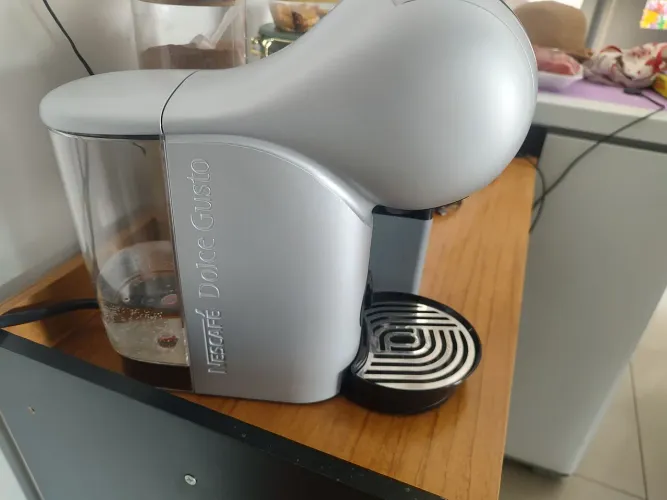 Cafeteira dolce Gusto 