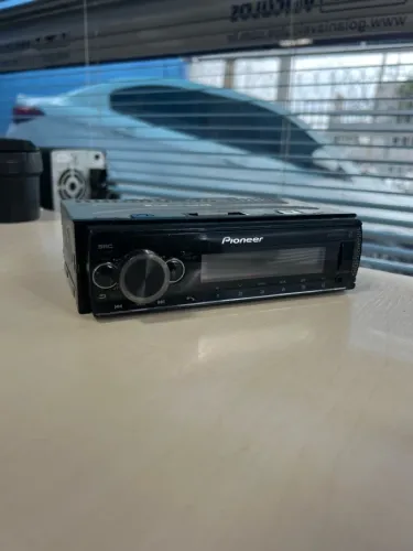 Toca cd pioneer MVH-X7000BR