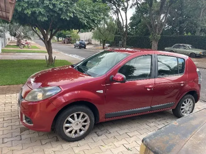 Renault Sandero Privilège Hi-flex 1.6 16V 5P AUT 2014