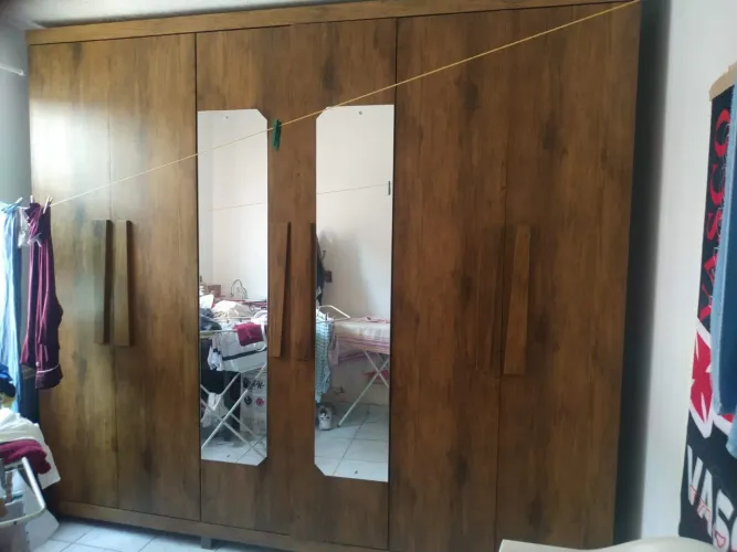 Vende-se guarda roupa 