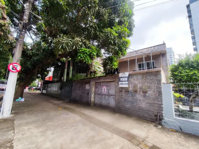 Prédio residencial multifamiliar no centro de Belém - 3 unidades independen