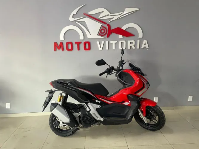 Honda ADV 150c Automatica 2024 aceito moto na troca e financio