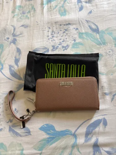 Santa Lolla