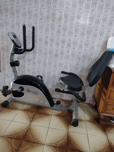 Vendo Bicicleta ergométrica horizontal recomendado para pessoas idosas 