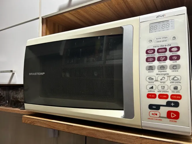 Microondas Brastemp Ative 30 L - com defeito