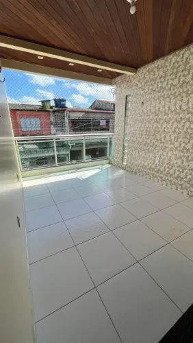 AJ Aluga Casa 3/4 (superior) no Stelio Maroja