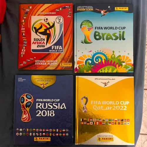 Coleção completa álbuns panini copas do mundo 2010, 2014, 2018 e 2022