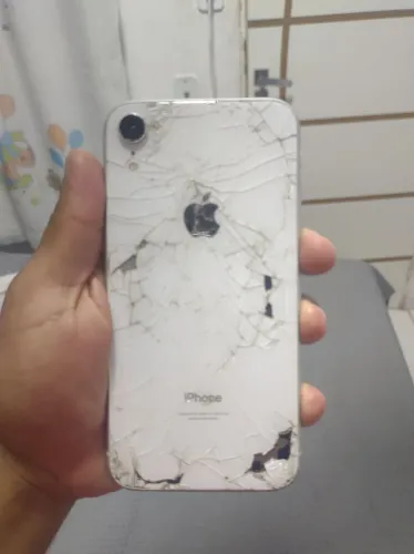 Vendo iPhone XR para retirada de peças 