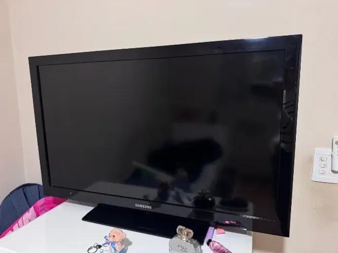 Tv Samsung LCD 40 polegadas + google cast