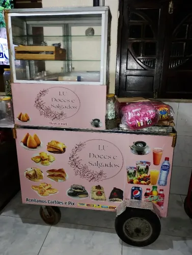 Vendo carrinho de lanche em ótimo estado 