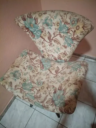 poltrona de tecido em excelente estado