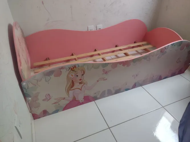 Cama infantil menina