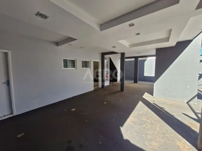 Casa Assobradada na Rua do Bauru Shopping