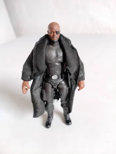 MARVEL UNIVERSE NICK FURY HASBRO TAMANHO 10 (DEZ) CM.