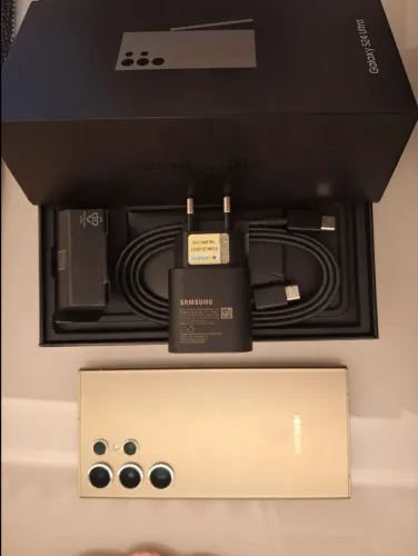 S24 ultra 256G para pessoas exigentes 11 meses de uso