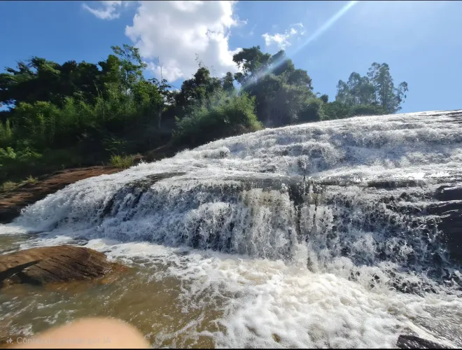 Lote - Recanto das Cachoeiras (Cachoeira de Menezes)
