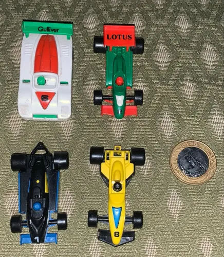 4 Carrinhos Gulliver anos 90 escala 1:66 veja as fotos