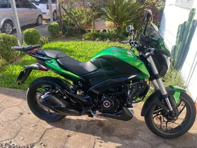 BAJAJ DOMINAR 400 