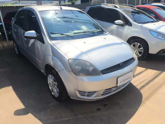 Ford Fiesta Sed. 1.6 8V Flex 4P 2005