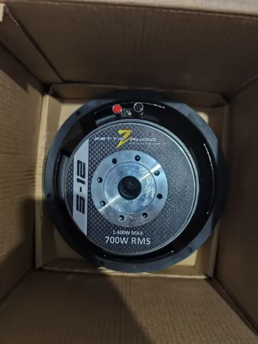 Vendo grave zetta 700W RMS