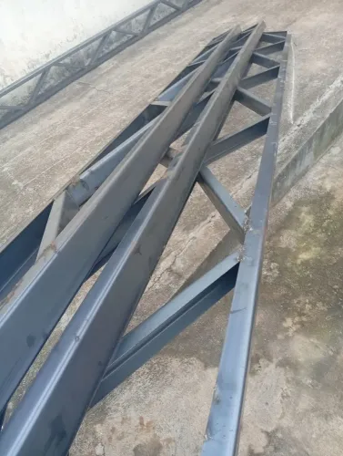 Treliça metálica 6 metros x 30 cm (unidade 550,00)