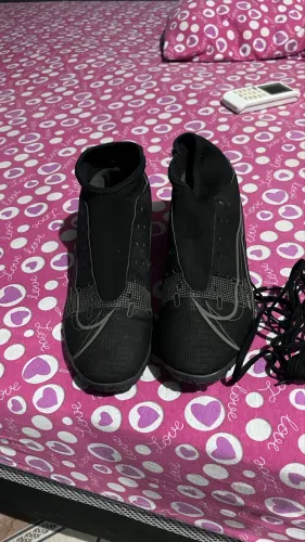 Vendo chuteira mercurial