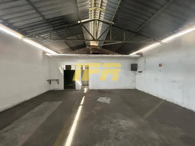 Galpão/Ponto à venda com 288 m² Movimentada próximo ao centro, Vila São Geraldo, Taubaté,