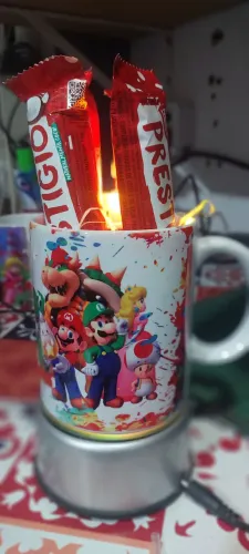 Canecas personalizados com chocolates