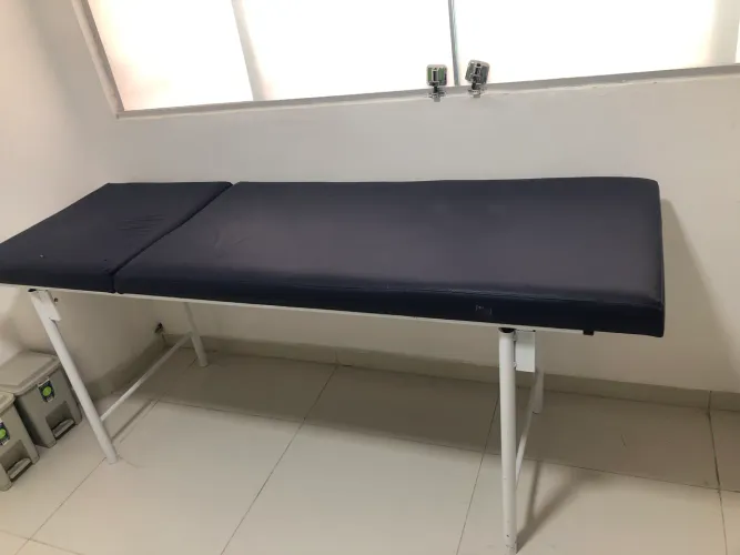 Vende-Se maca hospitalar