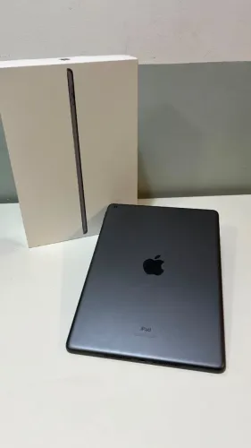iPad 9 64GB perfeito, impecável, com caixa e nenhuma marca.
