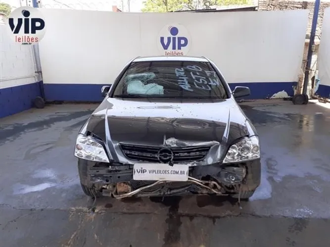 Sucata de Astra Sedan 2.0 2005 p/ Retirada de Peças