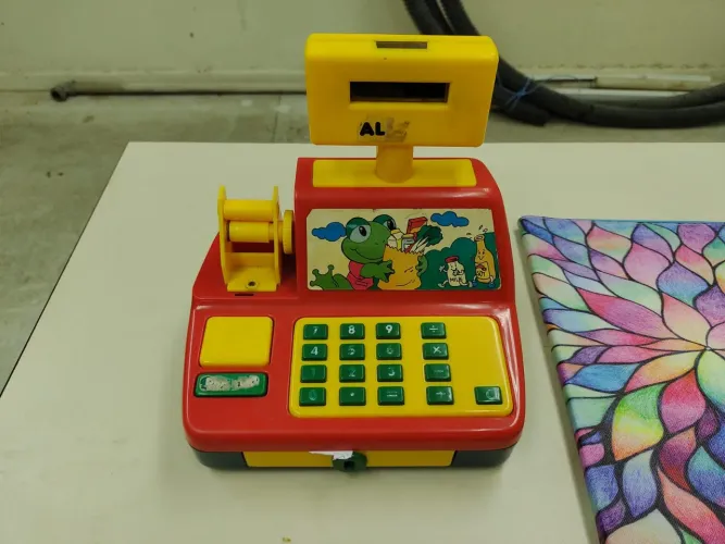 Brinquedo infantil, original, bom estado, tenho outros.