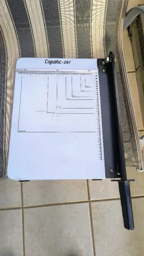 Guilhotina para papel