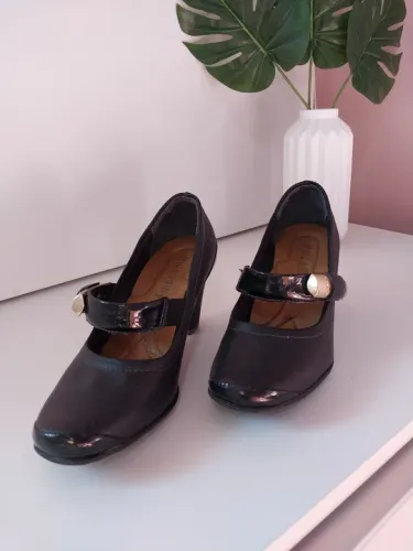 Sapato Piccadilly