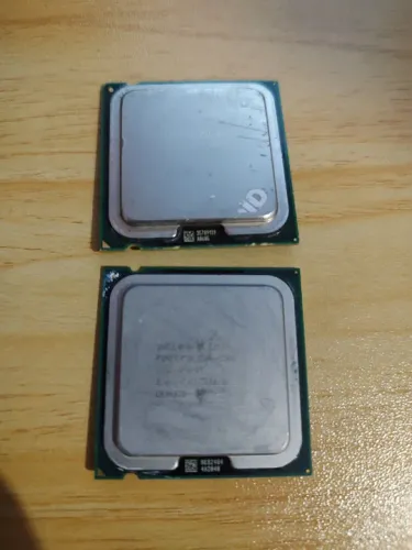 2 Processadores Intel 775