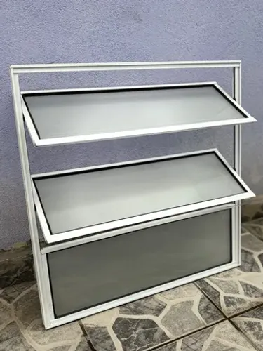 Vitro basculante banheiro