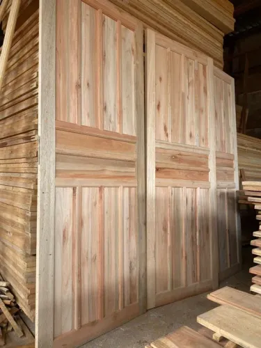 Porta Externa Almofadada Mista 