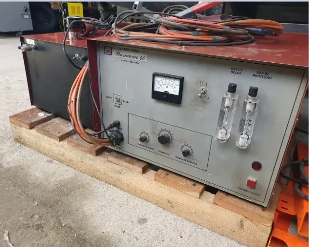 Maquina de solda de precisão