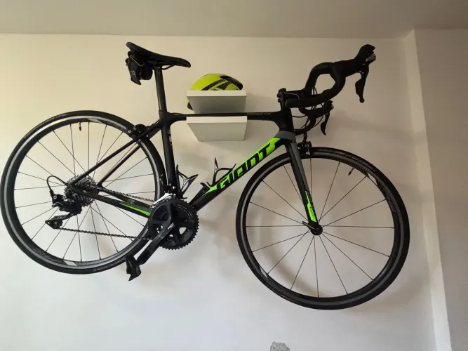 BIKE GIANT 18 TCR ADV 2 M/L CARBON