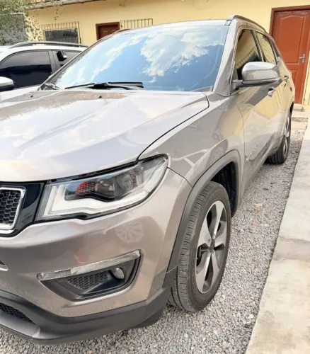 JEEP COMPASS LONG 2.0 2018 Ac troca e Financio 