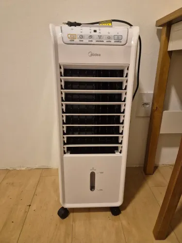 Climatizador de ar MIDEA 