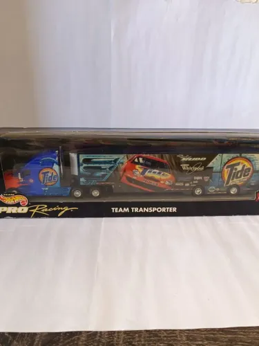 Hot Wheels Pro Racing Team Transporters Ricky Rudd