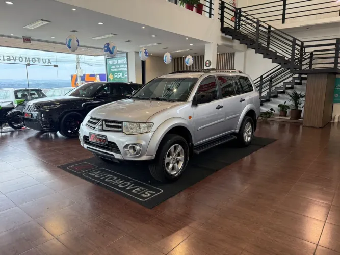 Mitsubishi Pajero Dakar 3.2 4X4 T.i. Dies. 5P Aut. 2015