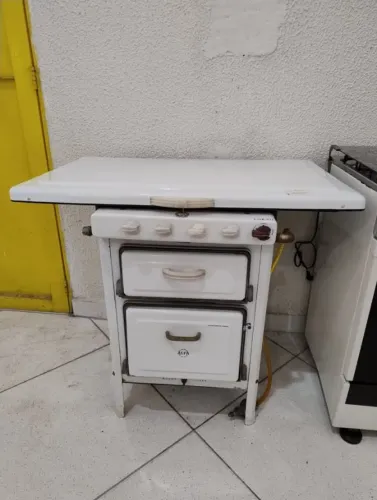 Fogão 4 bocas Antigo