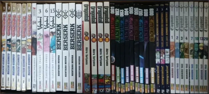 Vendo Mangás e HQs (ler descrição)